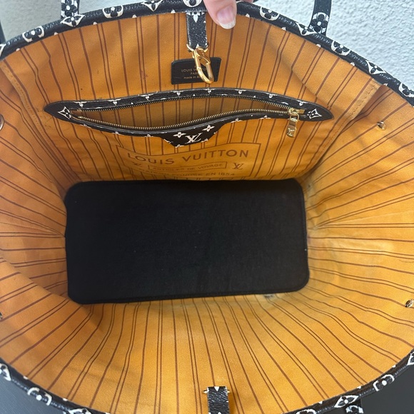 Limited edition reverse jungle Neverfull MM - Picture 10 of 16